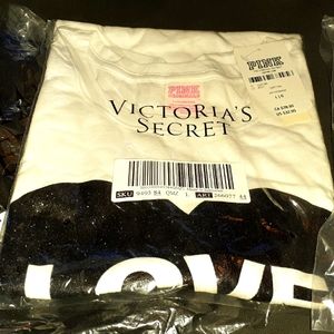 VS PINK Logo T-shirt